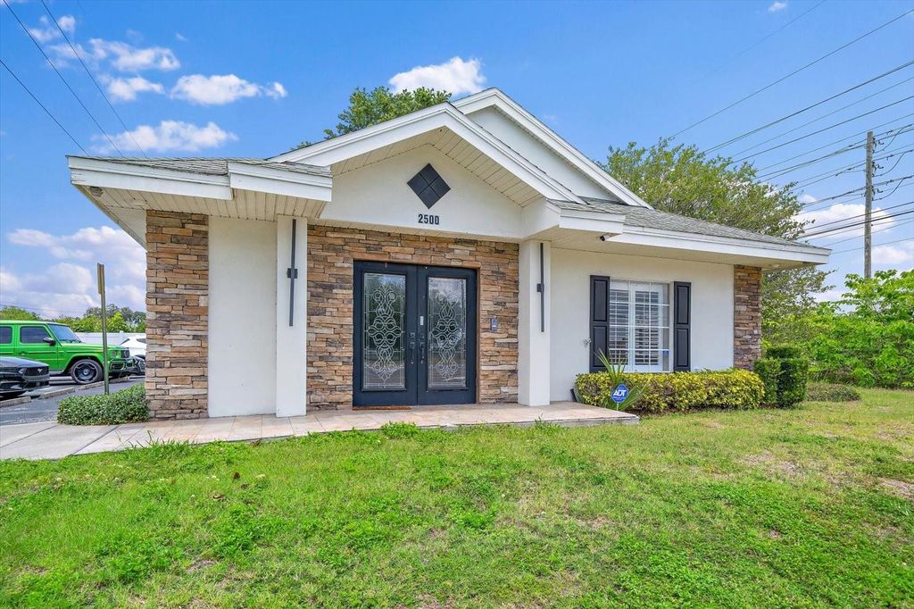 Photo of 2500 Sunset Point Road, Clearwater, FL 33765 (MLS # A4694222)