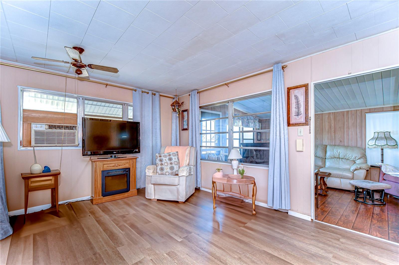 PINECREST MOBILE HOME PARK - Residential