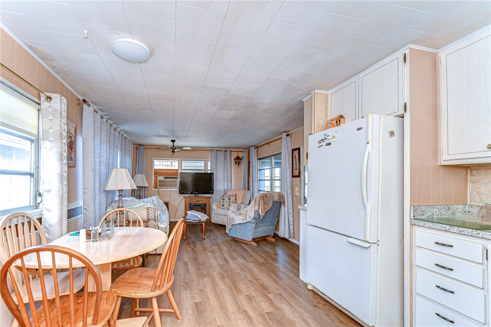 PINECREST MOBILE HOME PARK - Residential