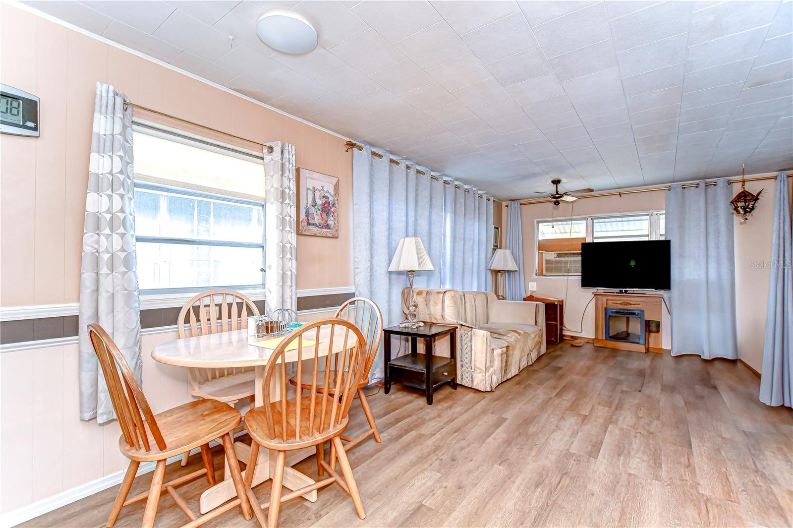 PINECREST MOBILE HOME PARK - Residential