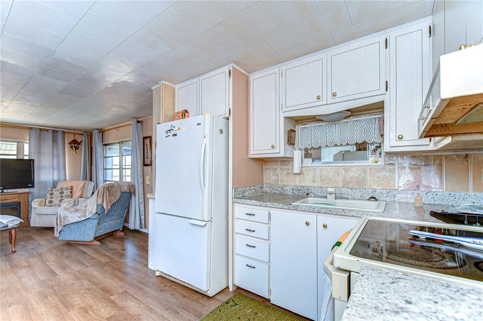 PINECREST MOBILE HOME PARK - Residential