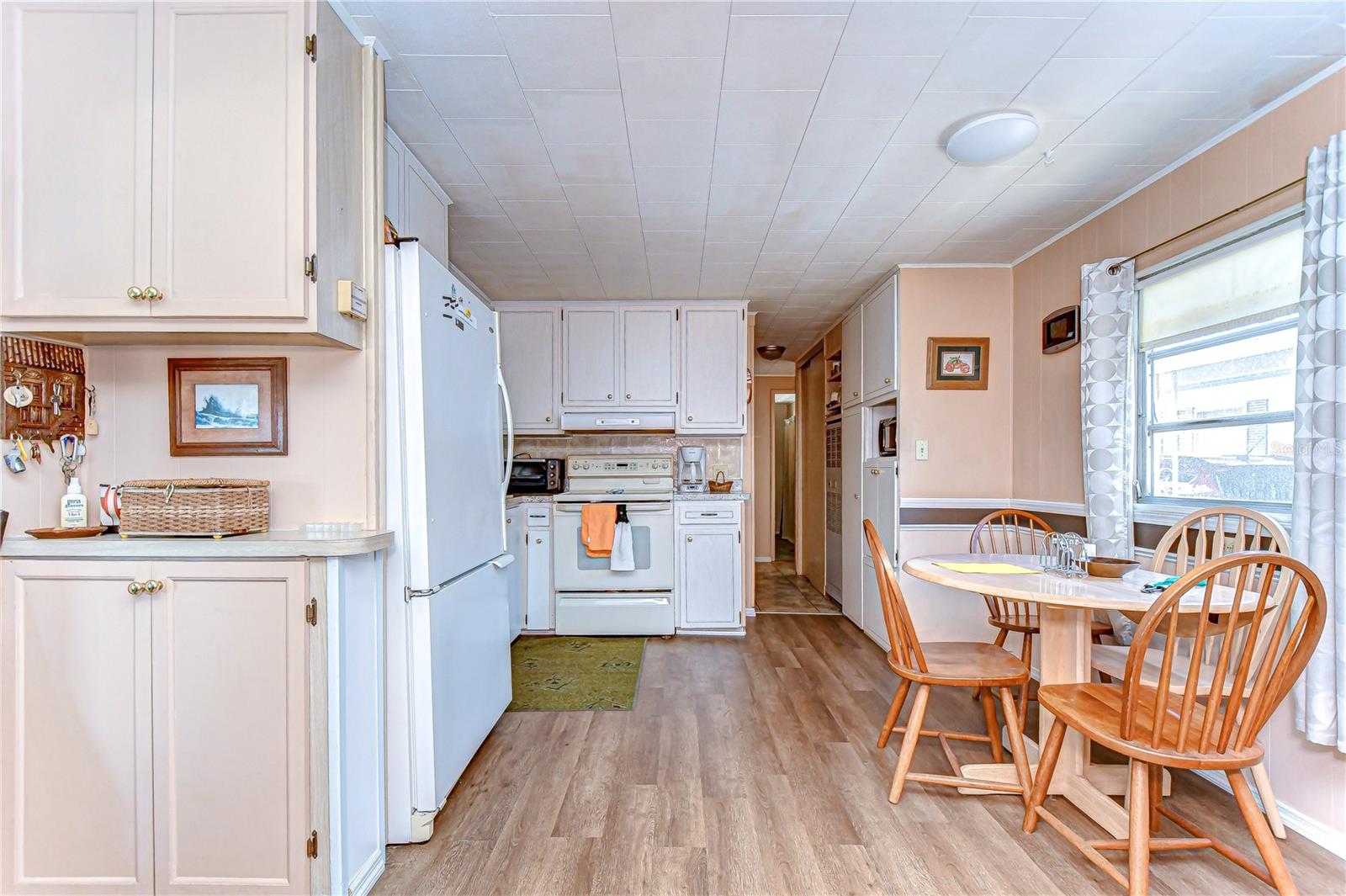 PINECREST MOBILE HOME PARK - Residential
