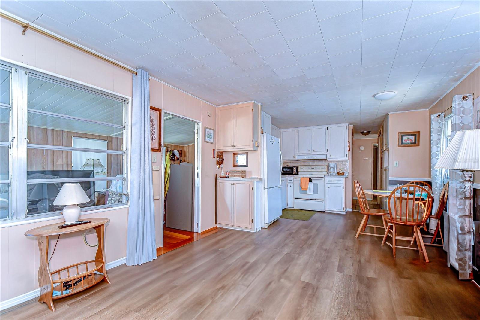 PINECREST MOBILE HOME PARK - Residential