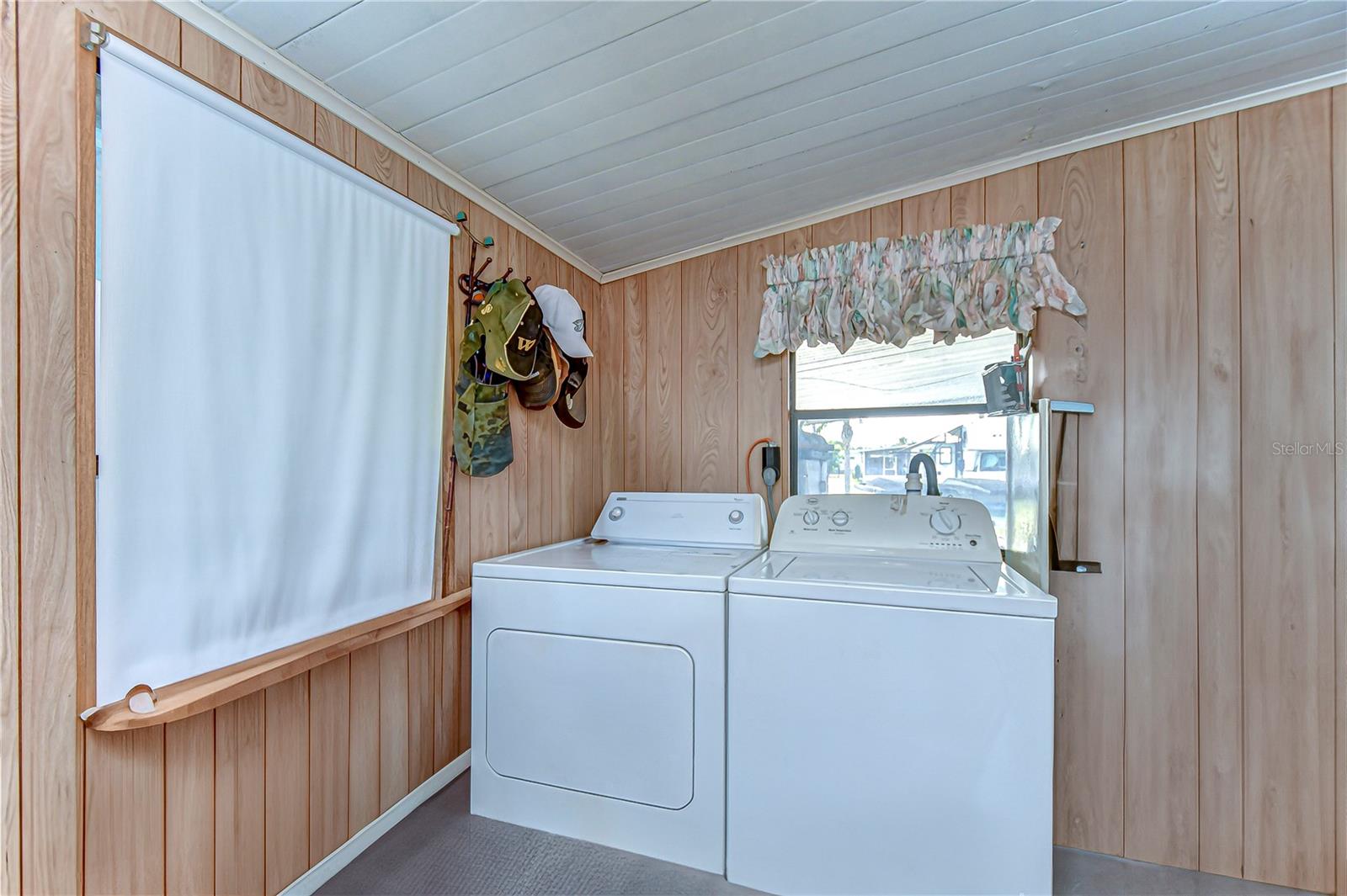 PINECREST MOBILE HOME PARK - Residential