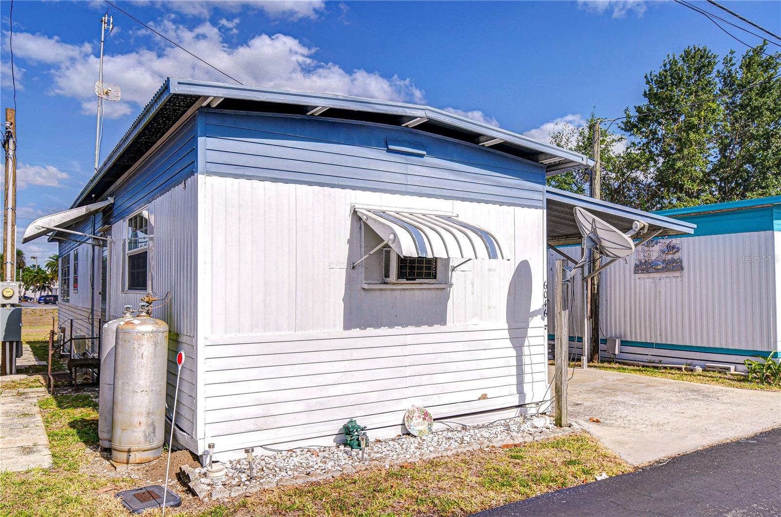 PINECREST MOBILE HOME PARK - Residential