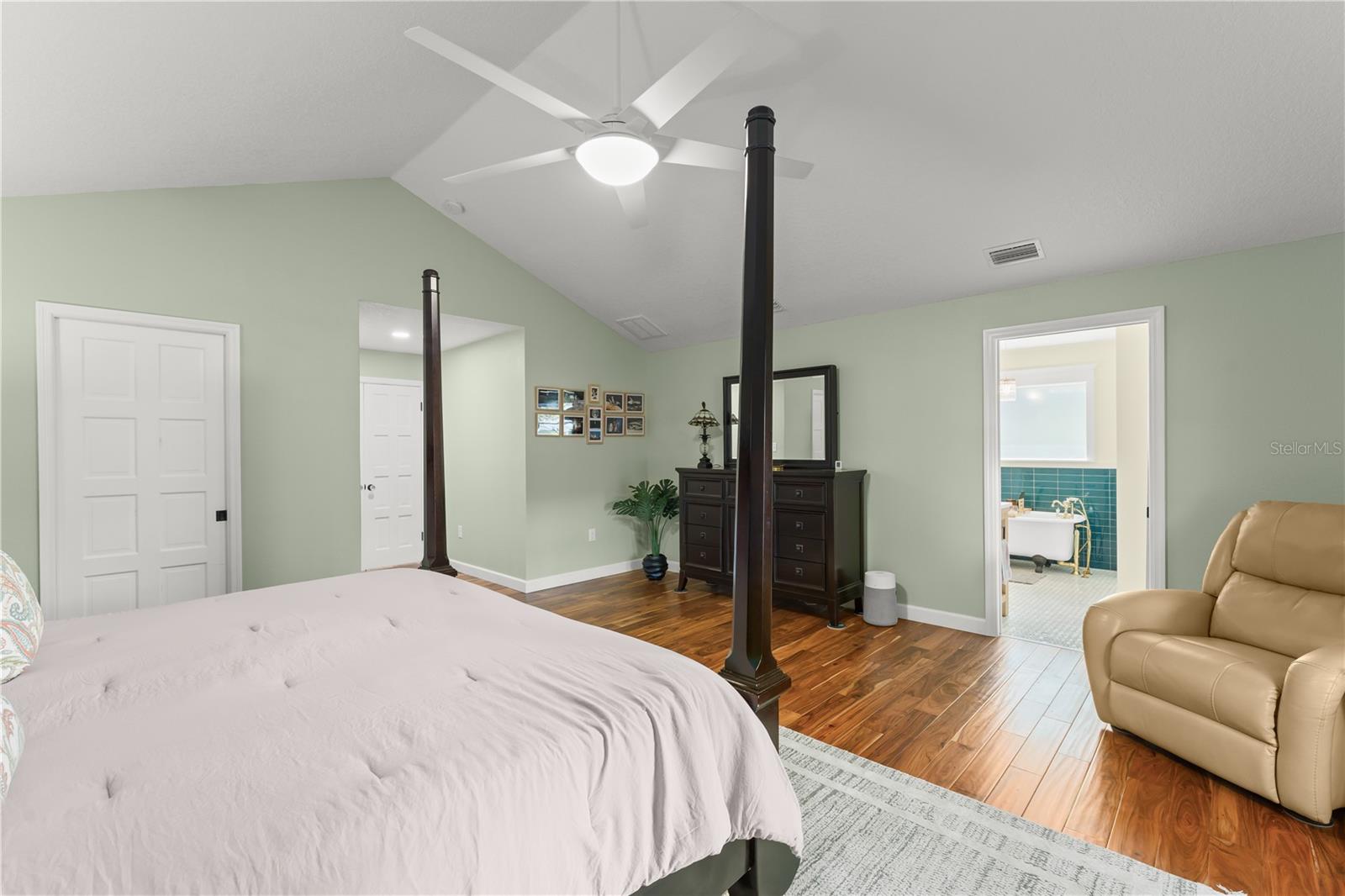 KNOLLWOOD 1ST ADD - Residential