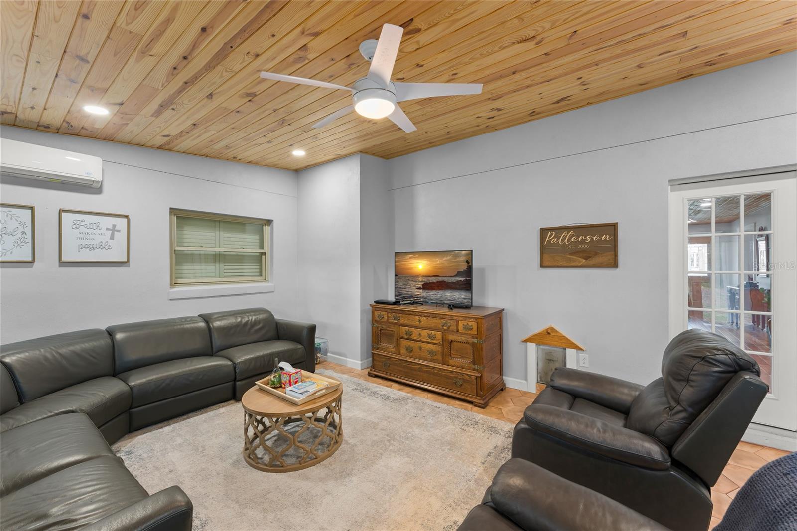 KNOLLWOOD 1ST ADD - Residential