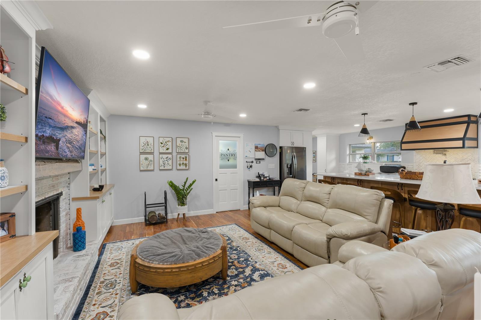 KNOLLWOOD 1ST ADD - Residential