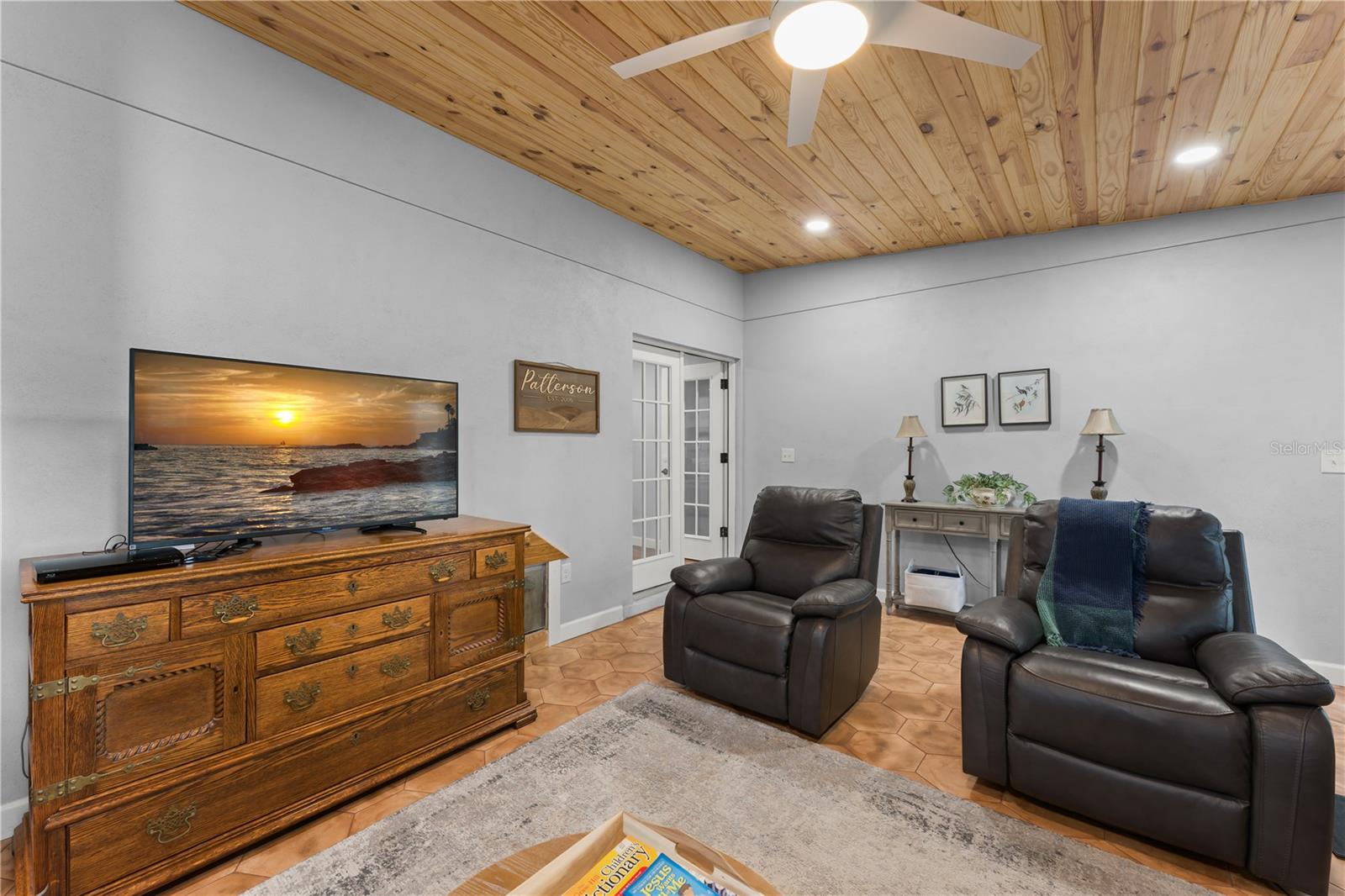 KNOLLWOOD 1ST ADD - Residential