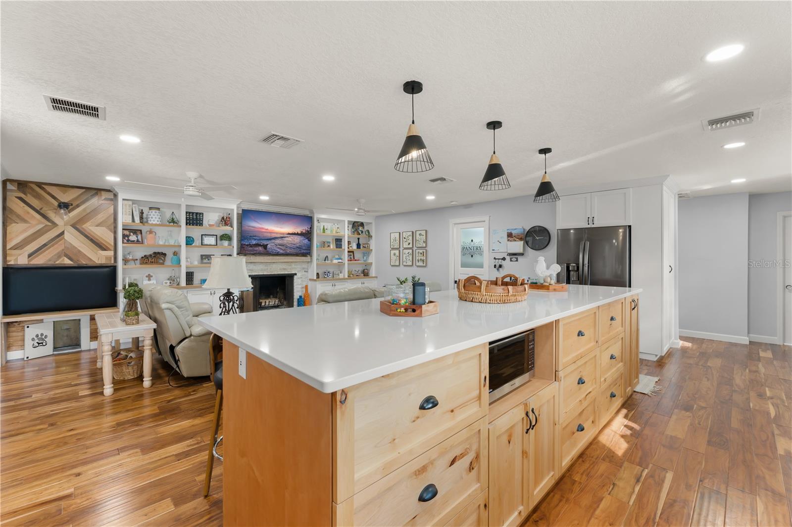 KNOLLWOOD 1ST ADD - Residential