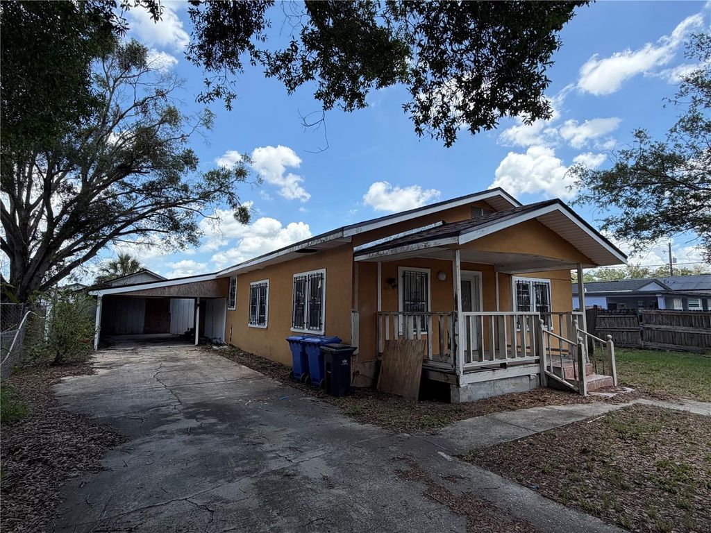 Photo of 5714 16th Avenue S, Tampa, FL 33619 (MLS # TB8529365)