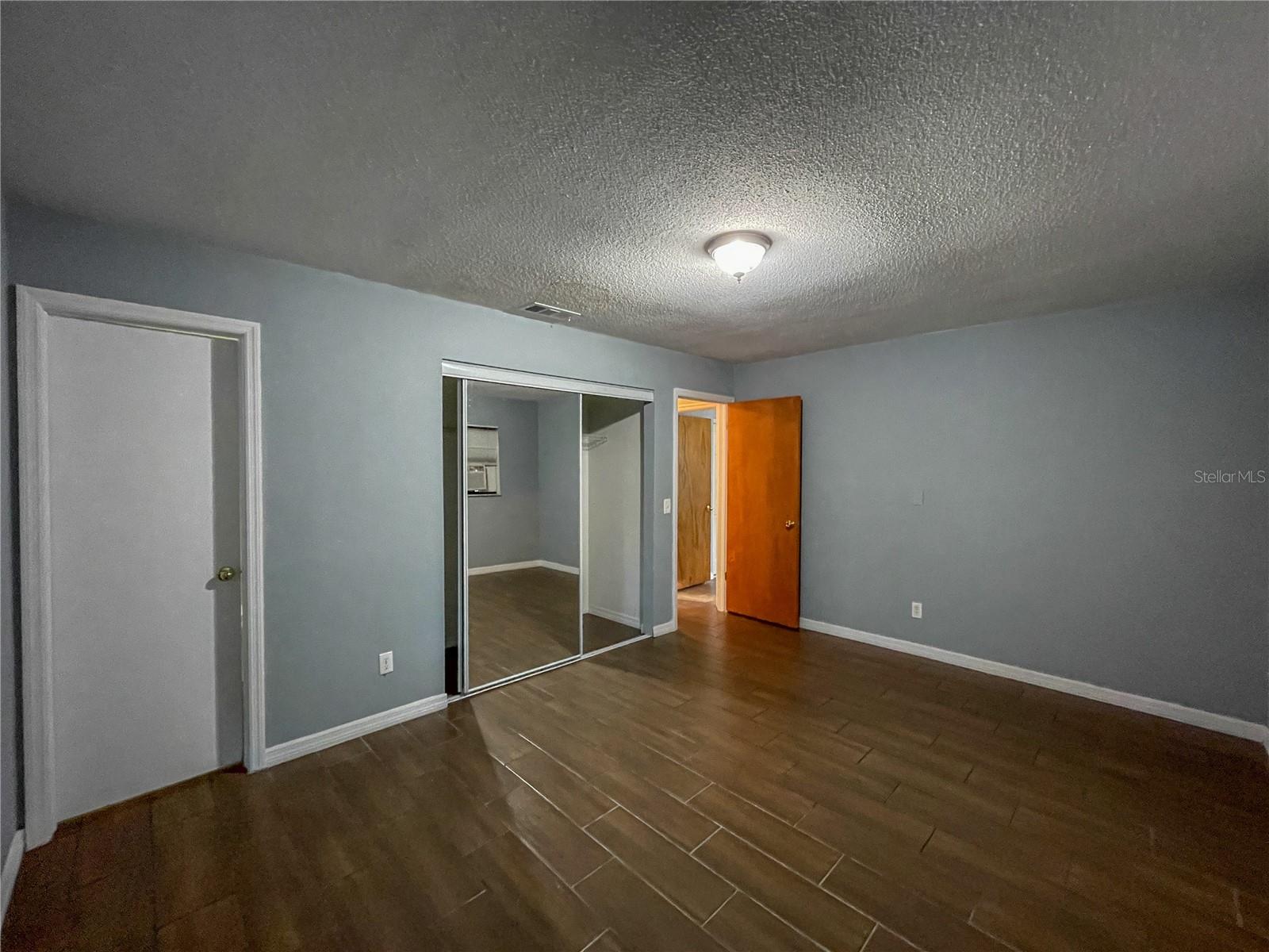 CRYSTAL PARK - Residential