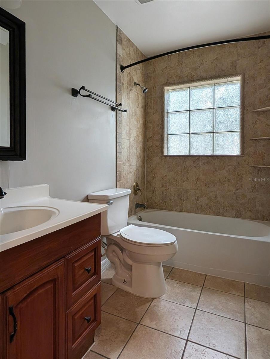 1909 LAUREN BETH AVENUE