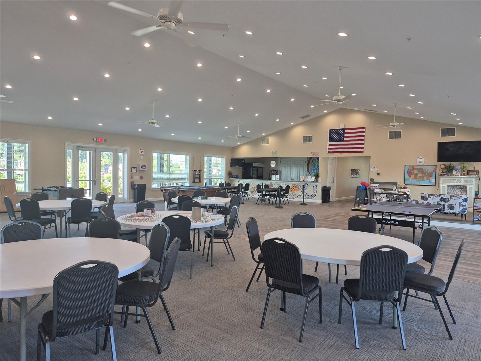 CHAMPIONS RUN OCALA LUXURY RV RESORT - Land
