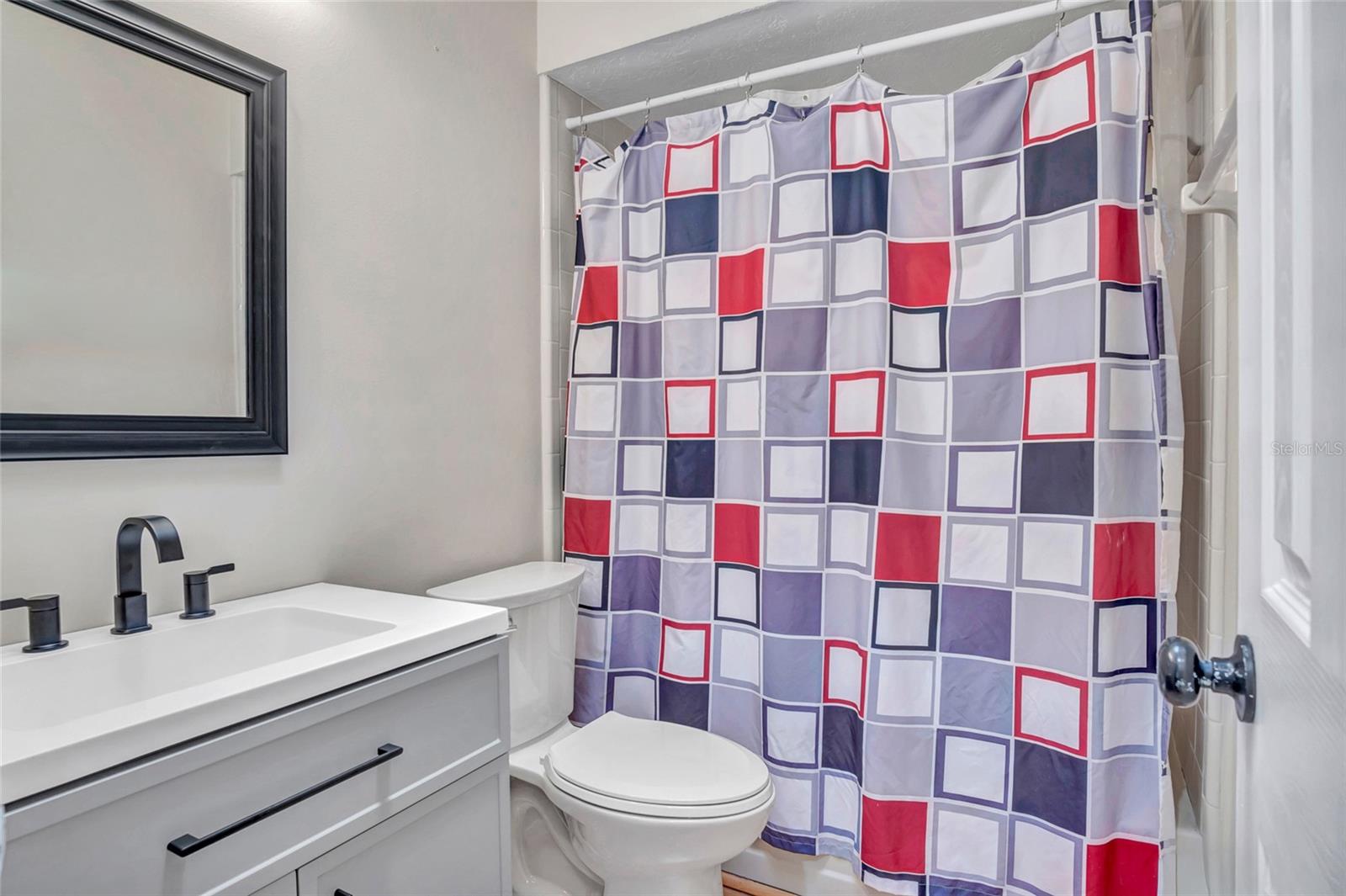 COUNTRY LANE - Residential