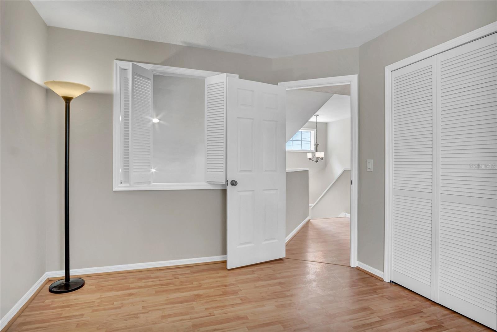 COUNTRY LANE - Residential