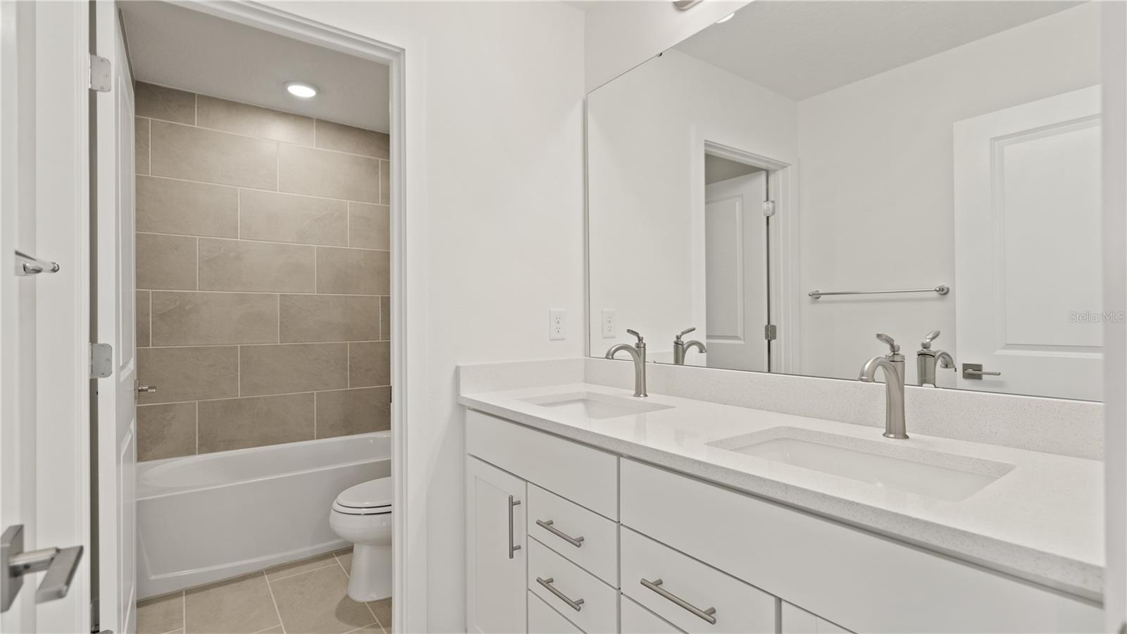 WILLOWBROOK NORTH - Residential
