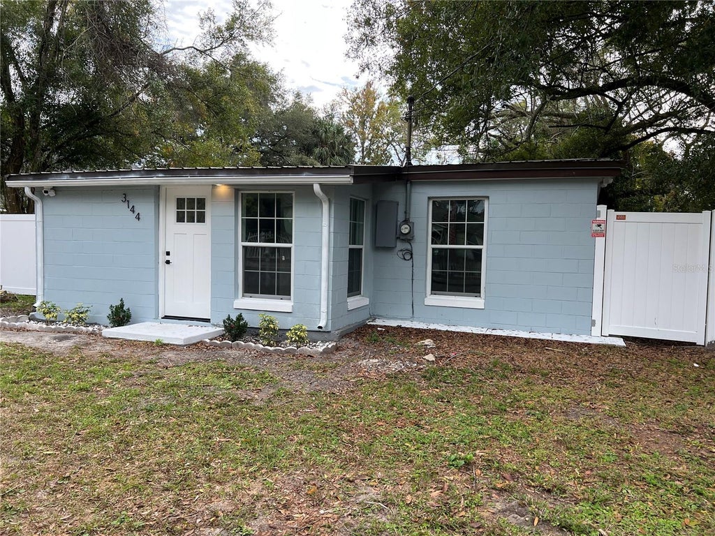 Photo of 3144 W Washington Street, Orlando, FL 32805 (MLS # O6446879)