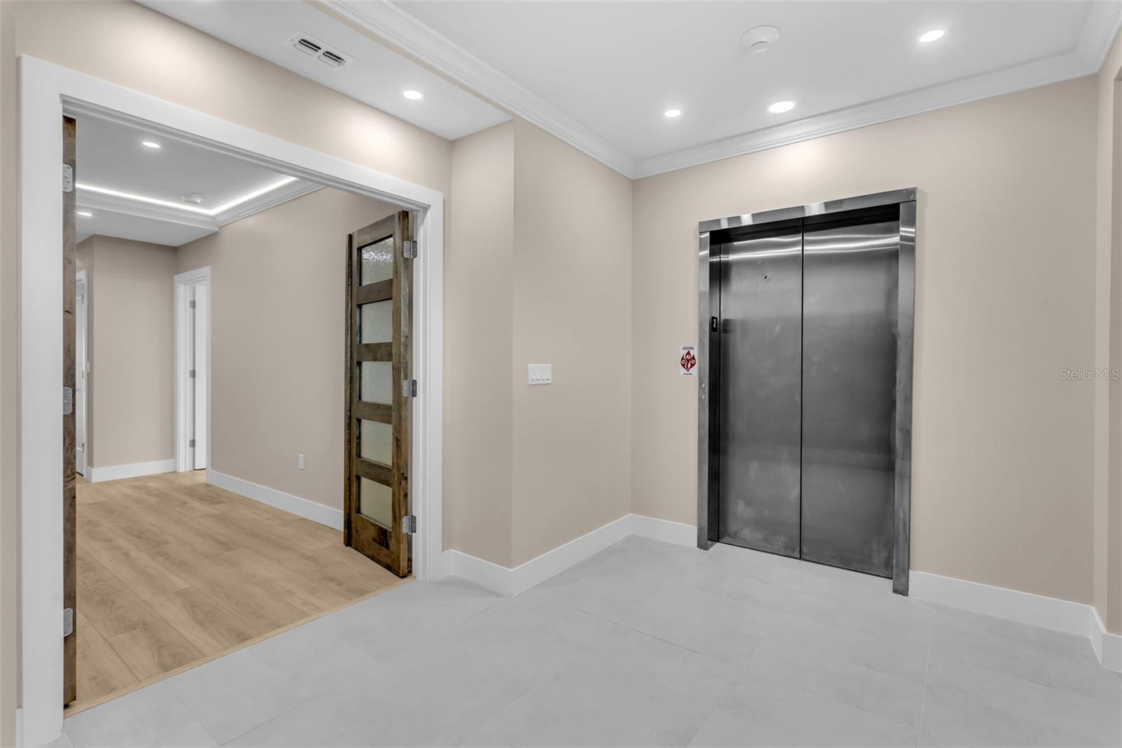 455 PINELLAS BAYWAY S 2B