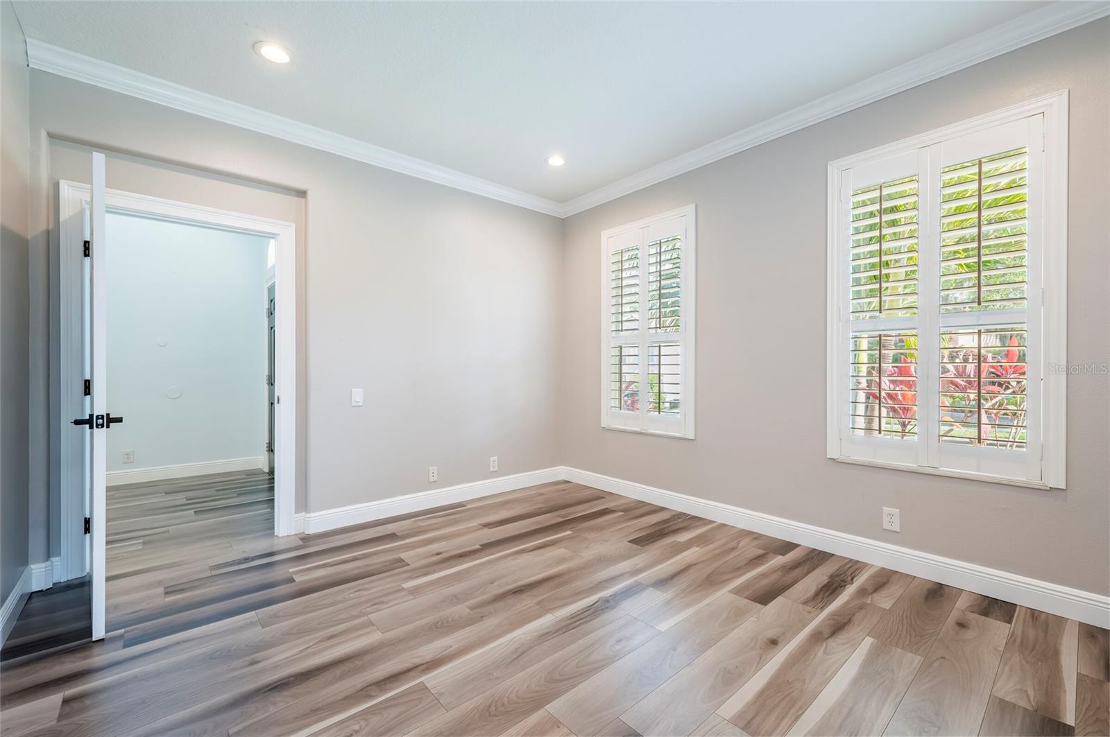 CYPRESS KNOLL - Residential