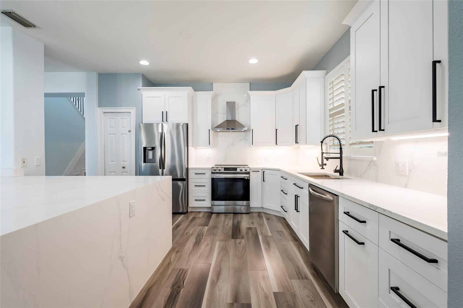 CYPRESS KNOLL - Residential