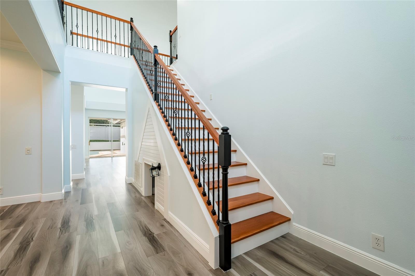 CYPRESS KNOLL - Residential