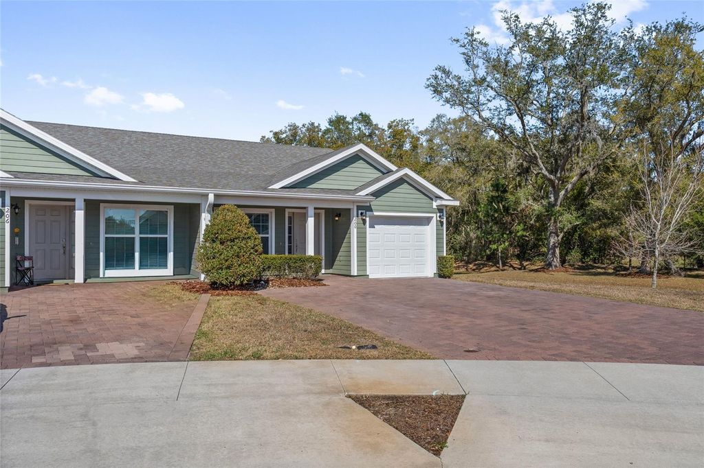 Photo of 200 Reese Court, Saint Cloud, FL 34769 (MLS # O6384746)