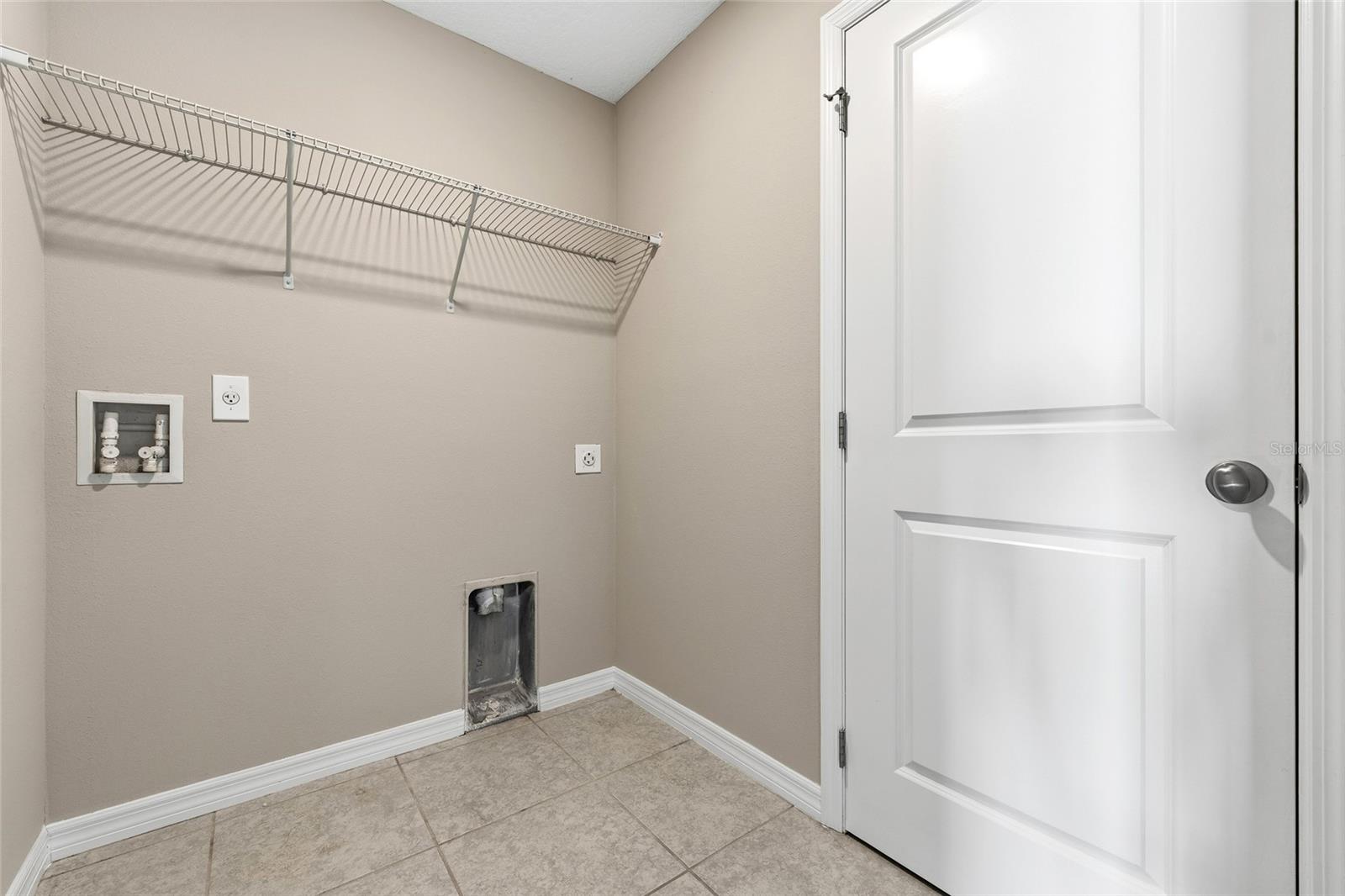 DOVER VILLAGE - Residential