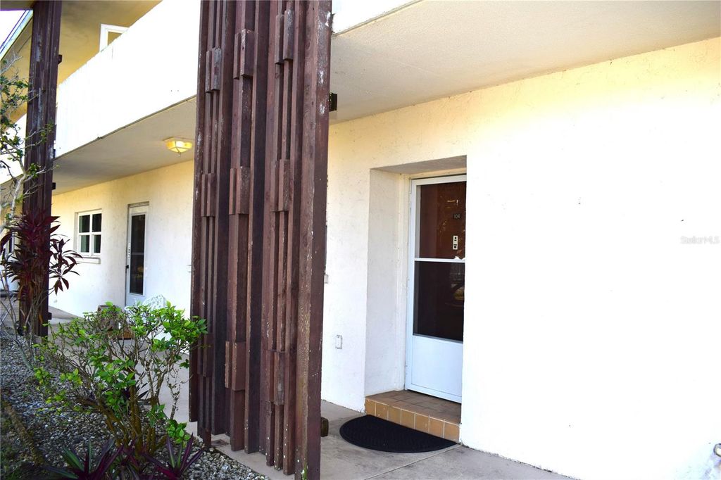 Photo of 245 Center Road #104, Venice, FL 34285 (MLS # N6144183)