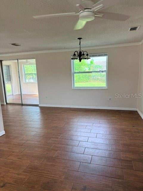 7323 OAK CREST DRIVE