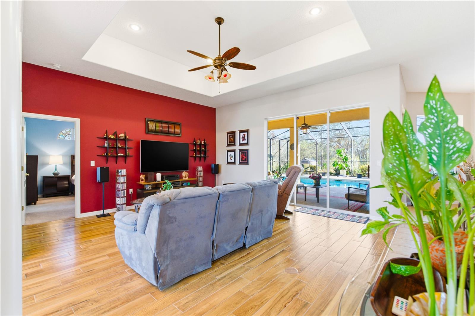 ROYAL HIGHLANDS - Residential