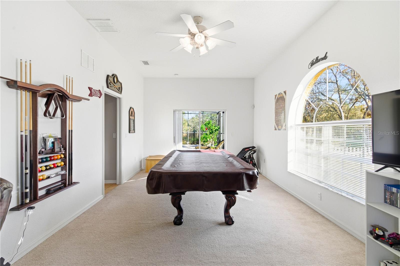 ROYAL HIGHLANDS - Residential