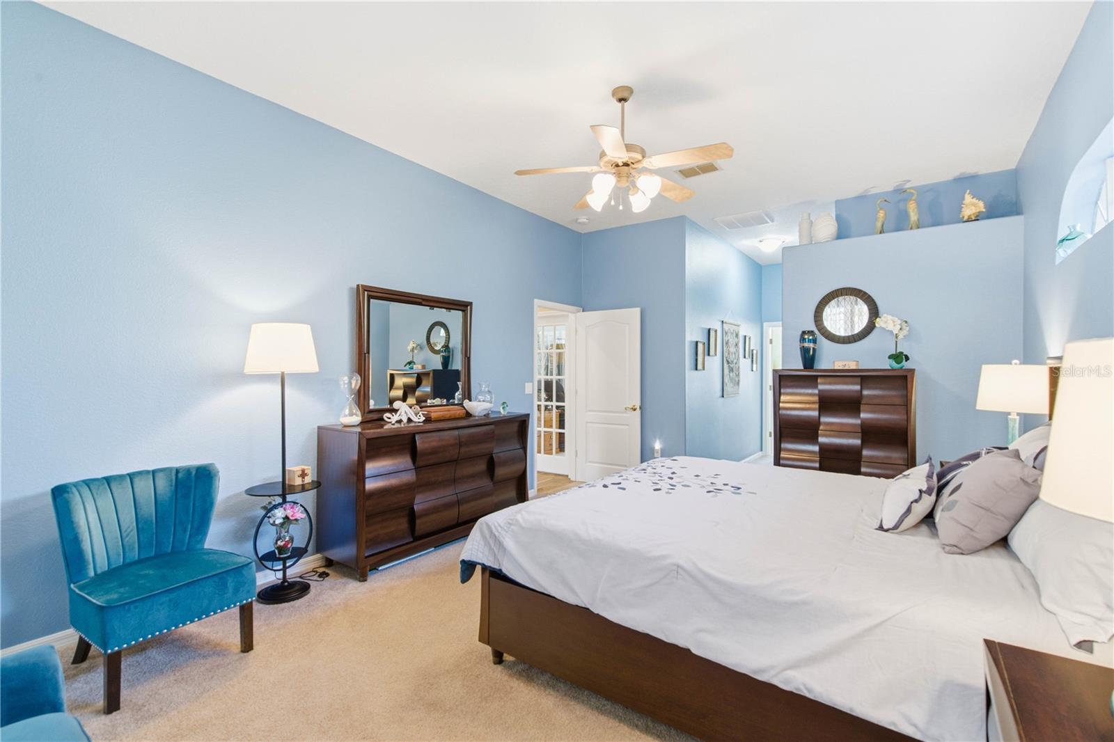 ROYAL HIGHLANDS - Residential