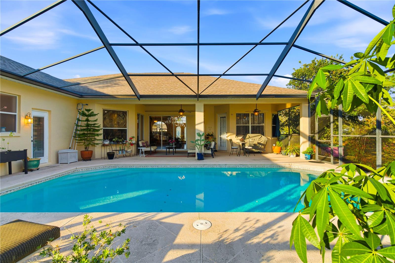 ROYAL HIGHLANDS - Residential