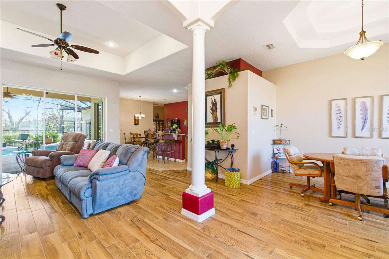 ROYAL HIGHLANDS - Residential