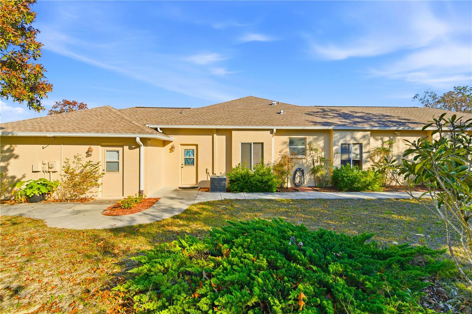 ROYAL HIGHLANDS - Residential