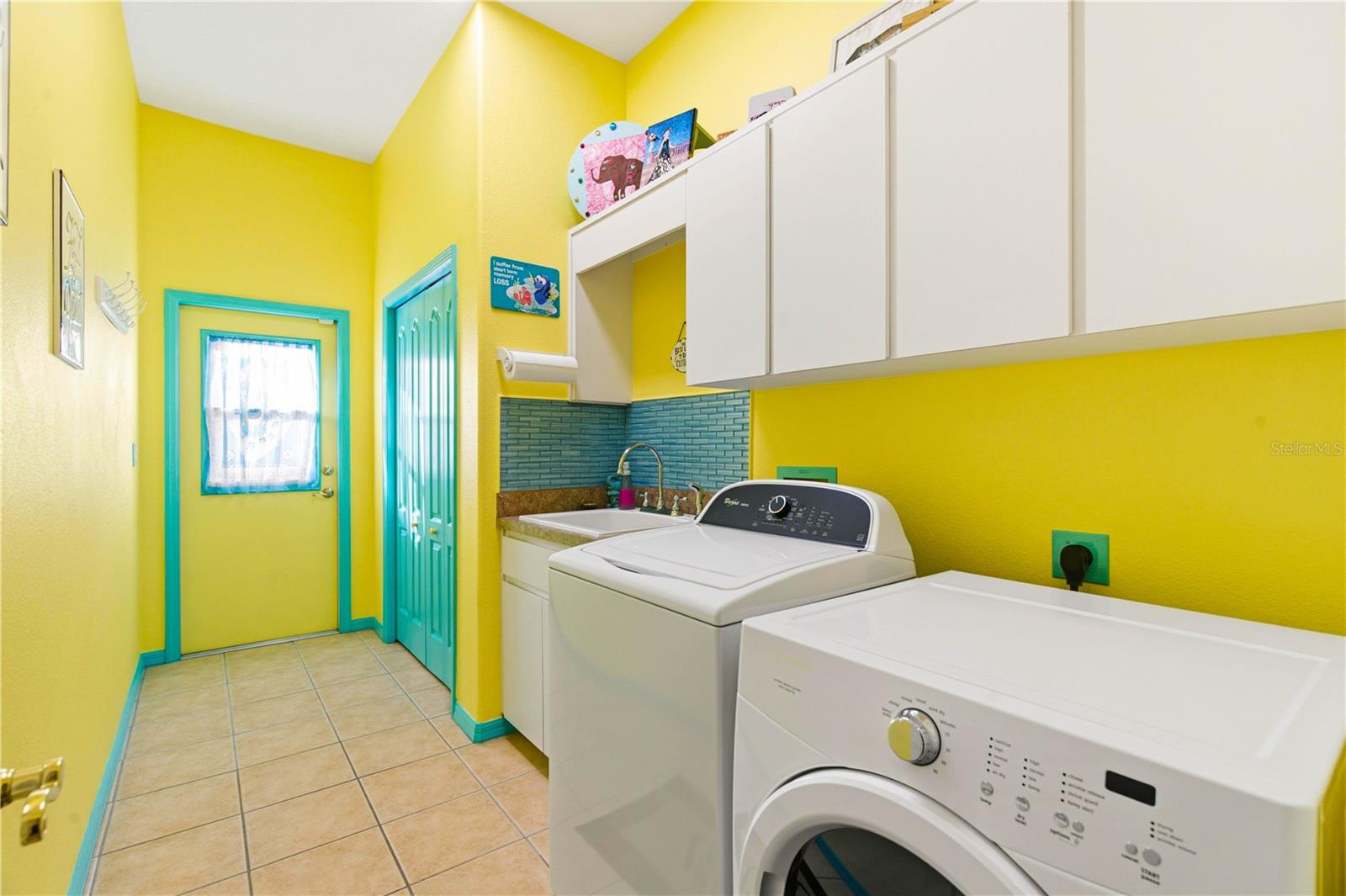 ROYAL HIGHLANDS - Residential