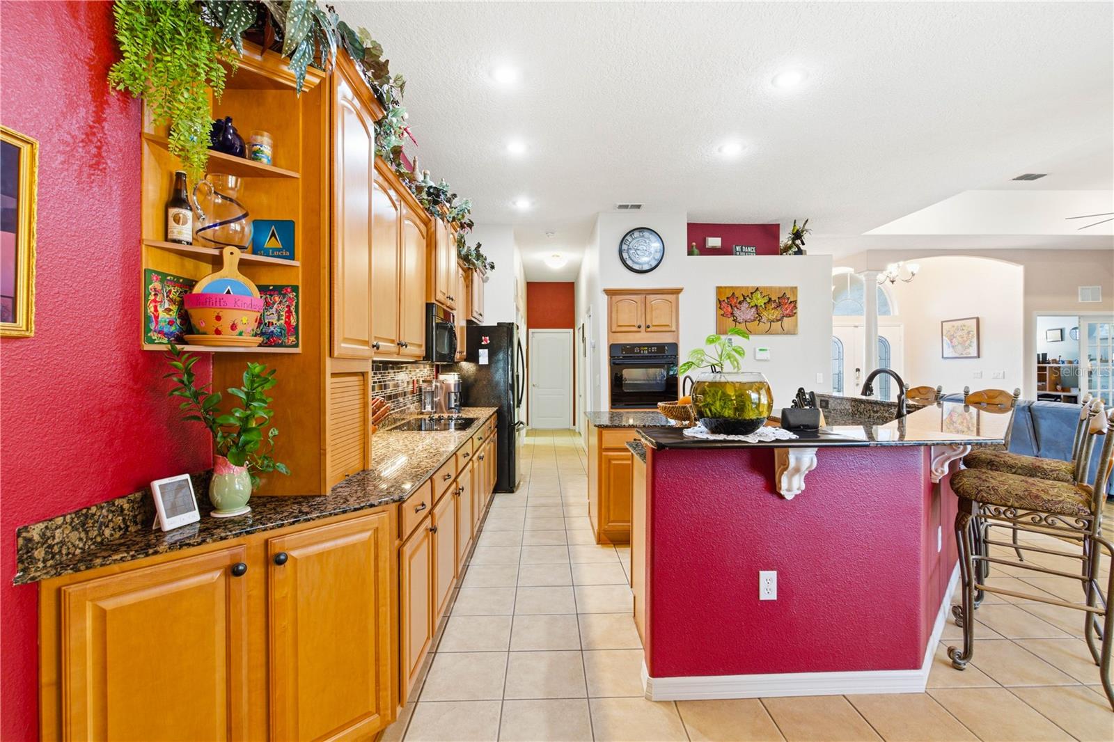 ROYAL HIGHLANDS - Residential