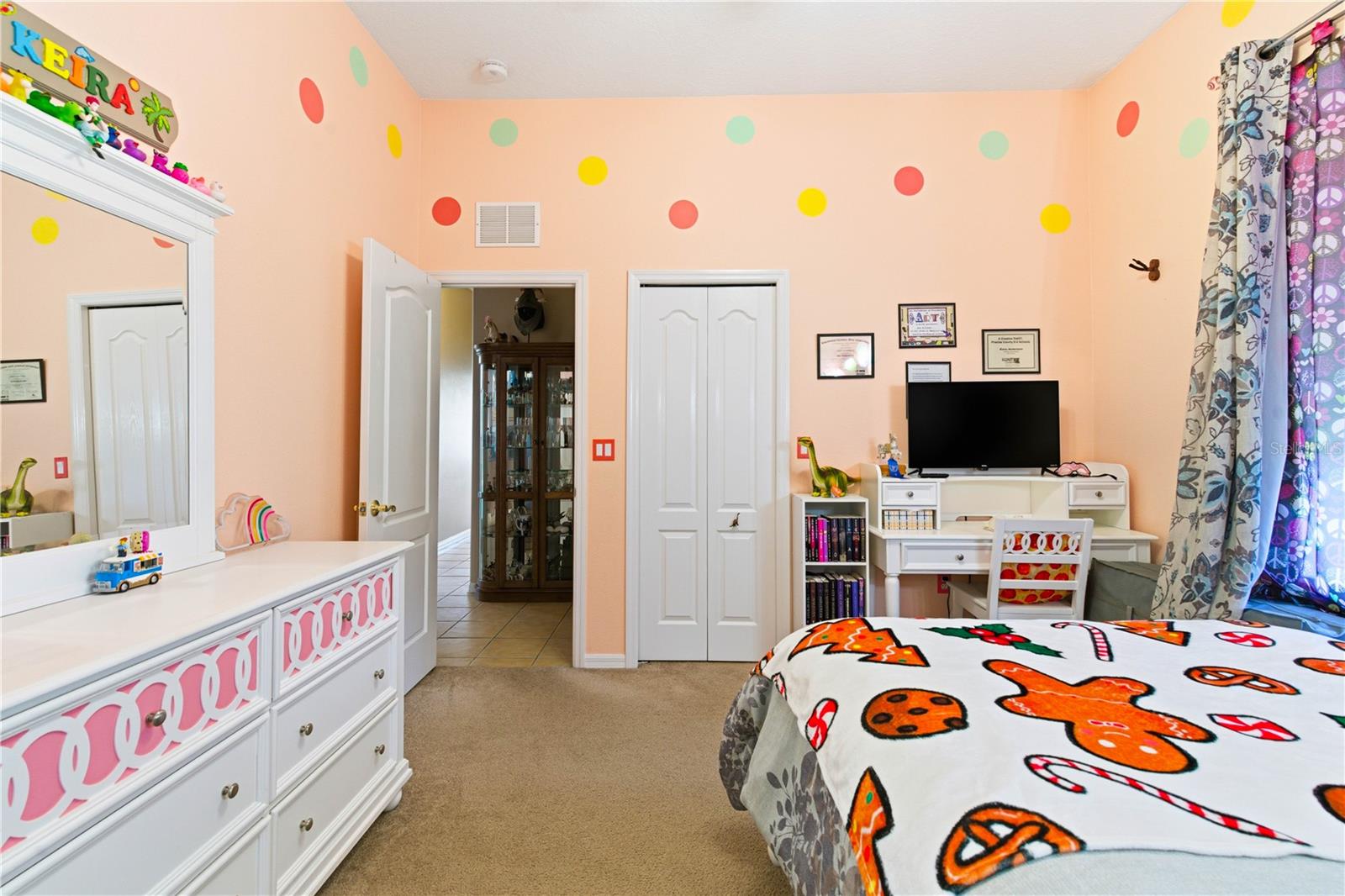 ROYAL HIGHLANDS - Residential