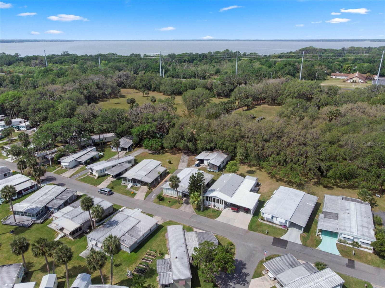 EUSTIS COUNTRY CLUB MANOR MHP UNIT 02A - Residential