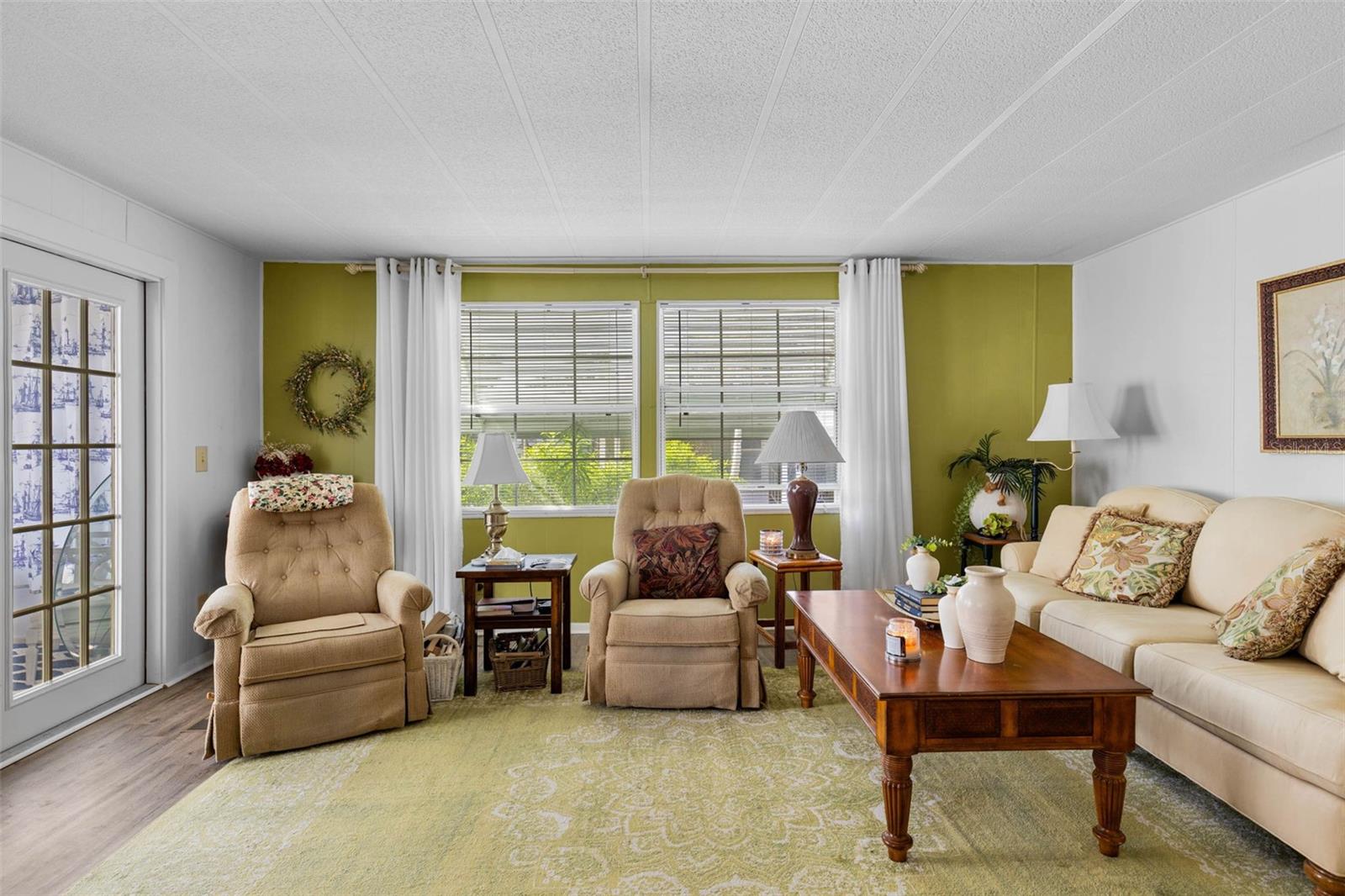 EUSTIS COUNTRY CLUB MANOR MHP UNIT 02A - Residential