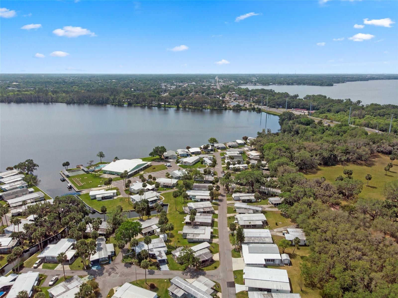 EUSTIS COUNTRY CLUB MANOR MHP UNIT 02A - Residential