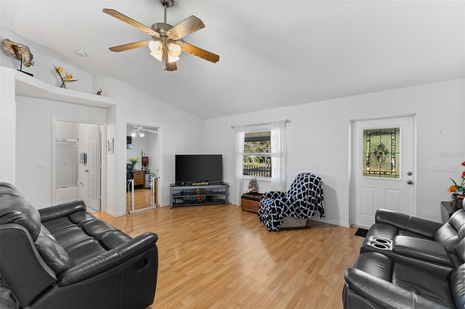 FOX CREEK ACRES II - Residential Income