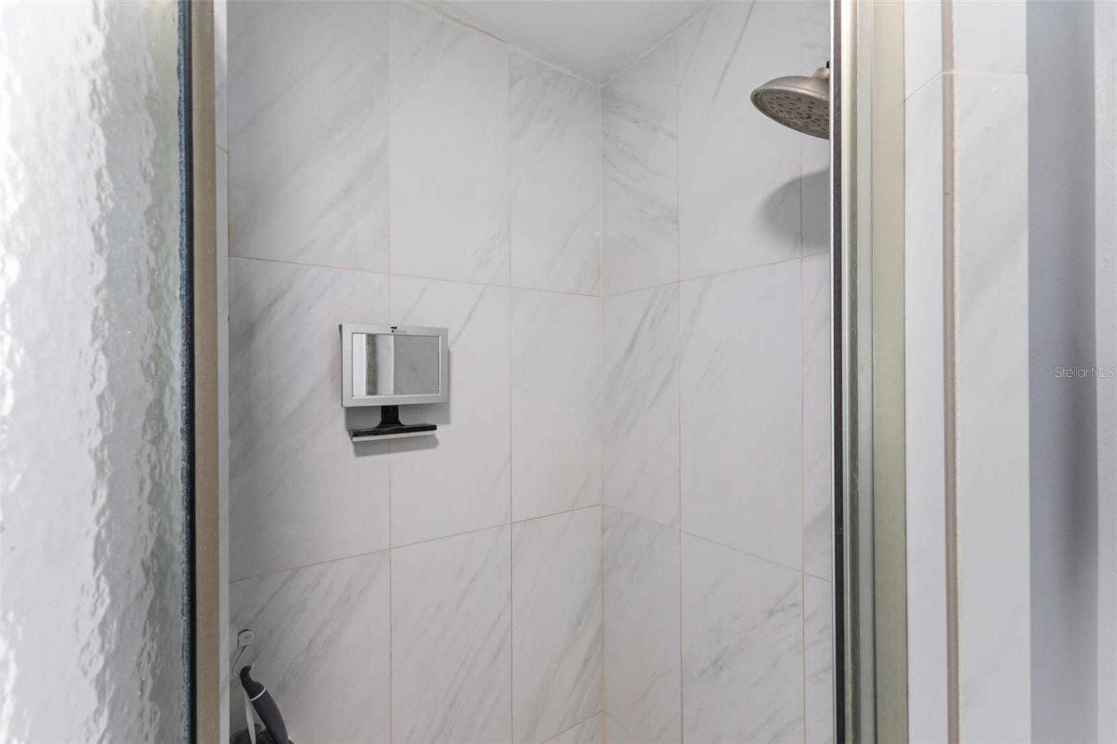 FOX CREEK ACRES II - Residential Income