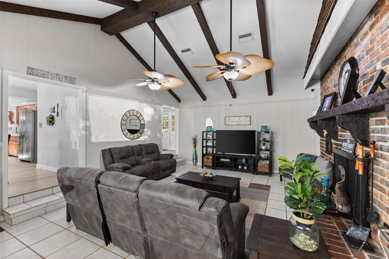 FOX CREEK ACRES II - Residential Income