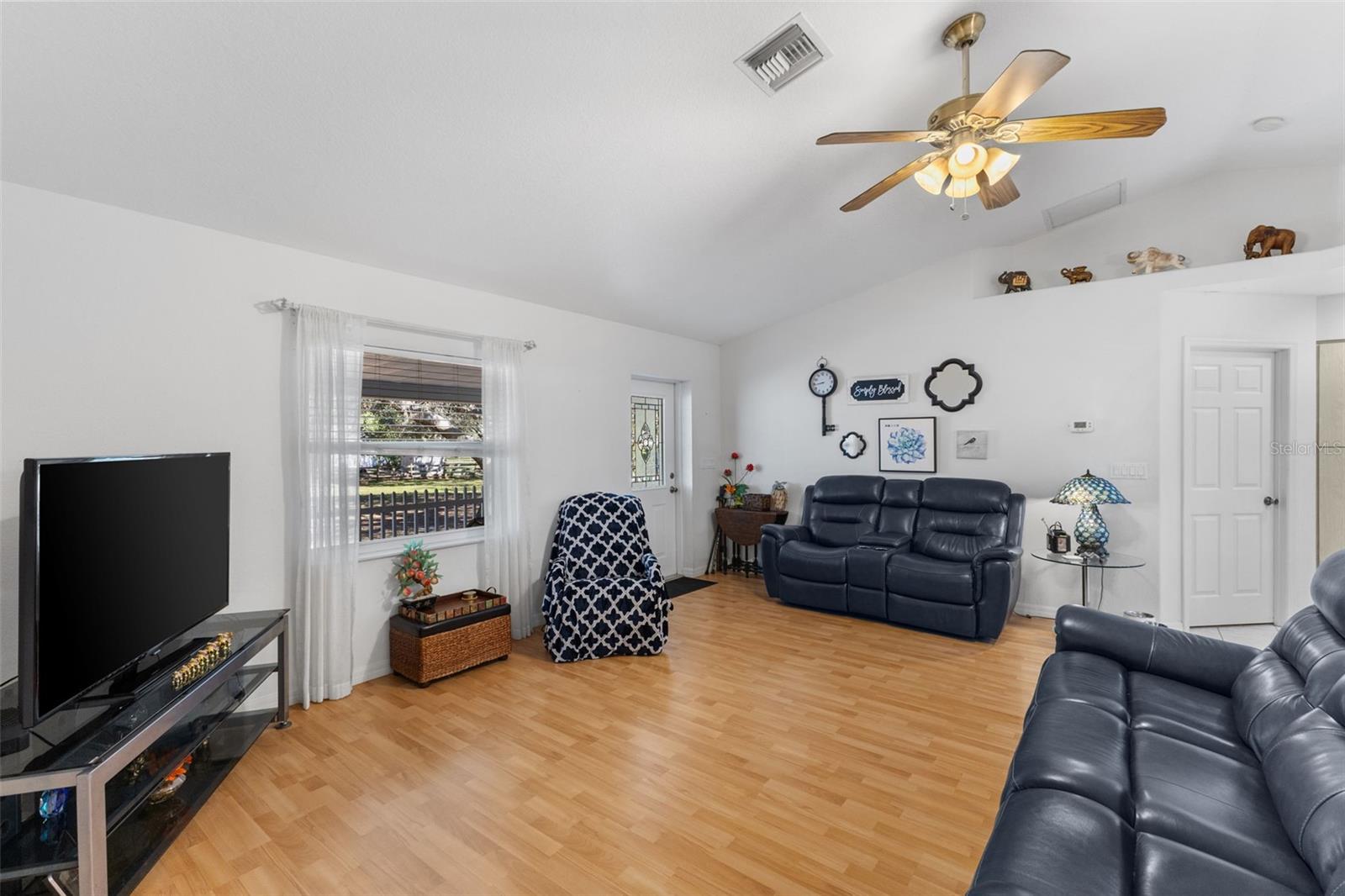 FOX CREEK ACRES II - Residential Income