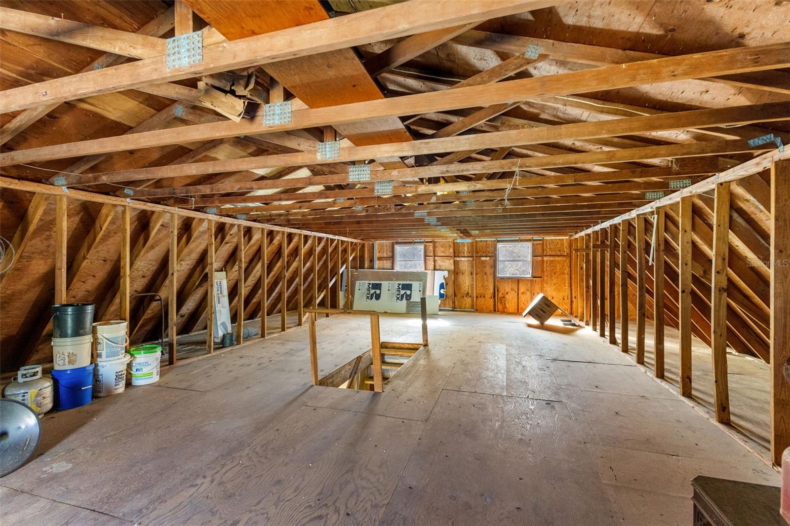 FOX CREEK ACRES II - Residential Income