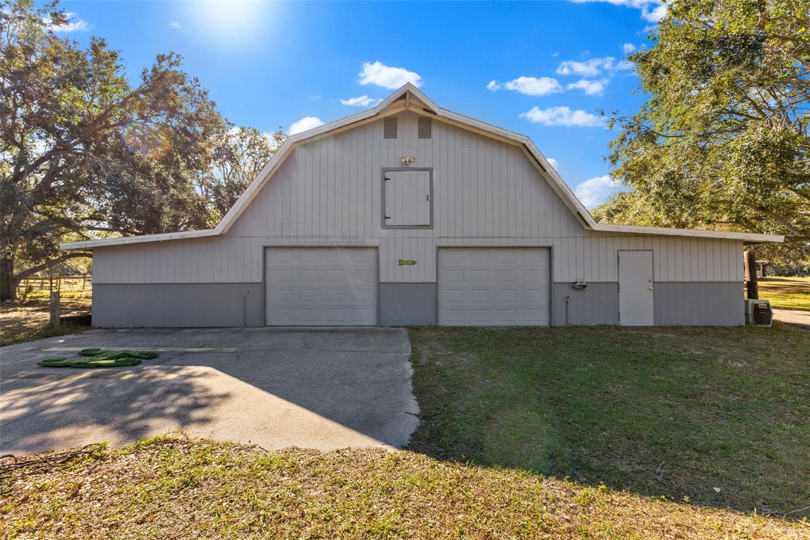 FOX CREEK ACRES II - Residential Income