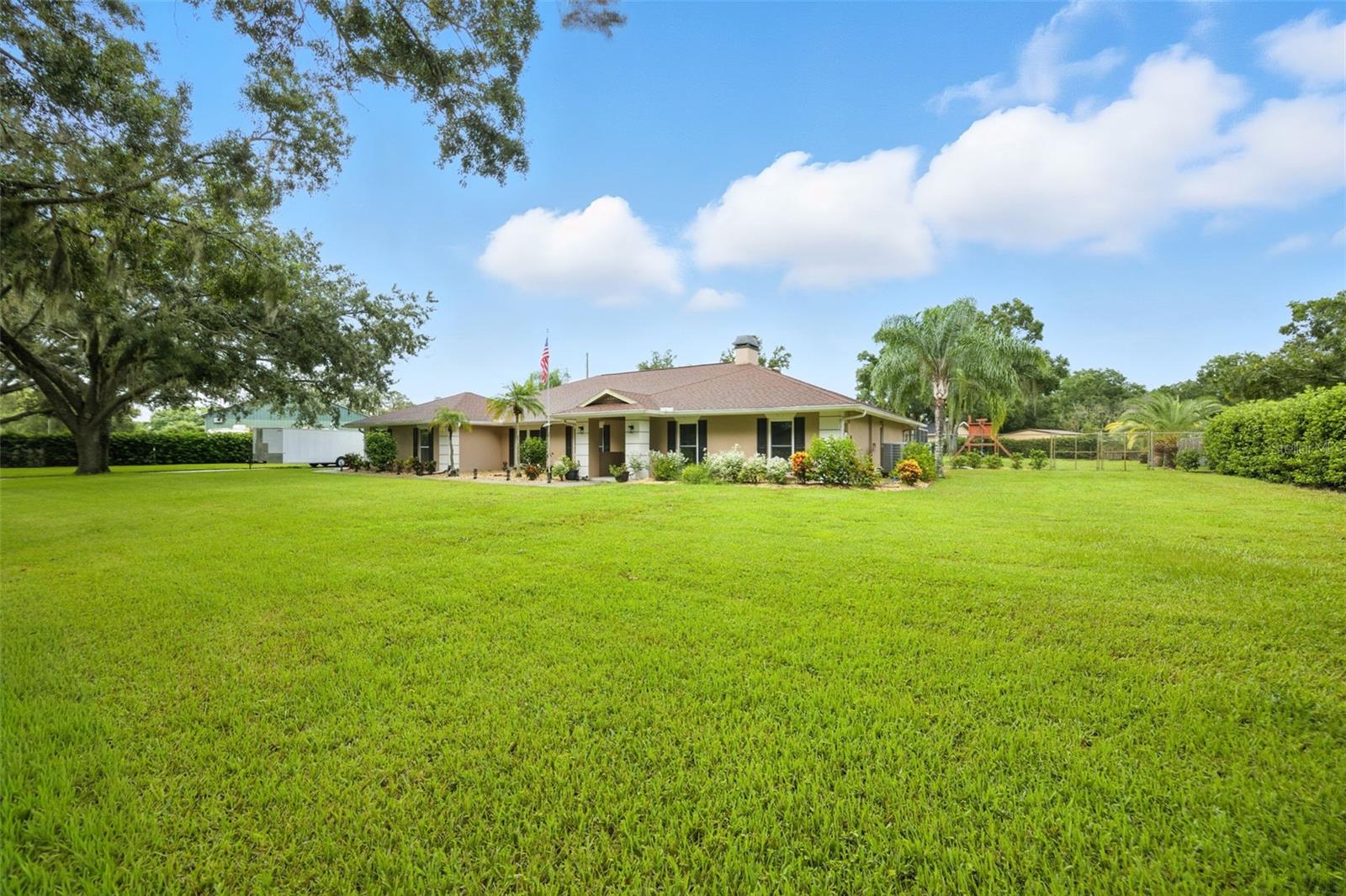 10502 LAKE WILLIAMS DRIVE