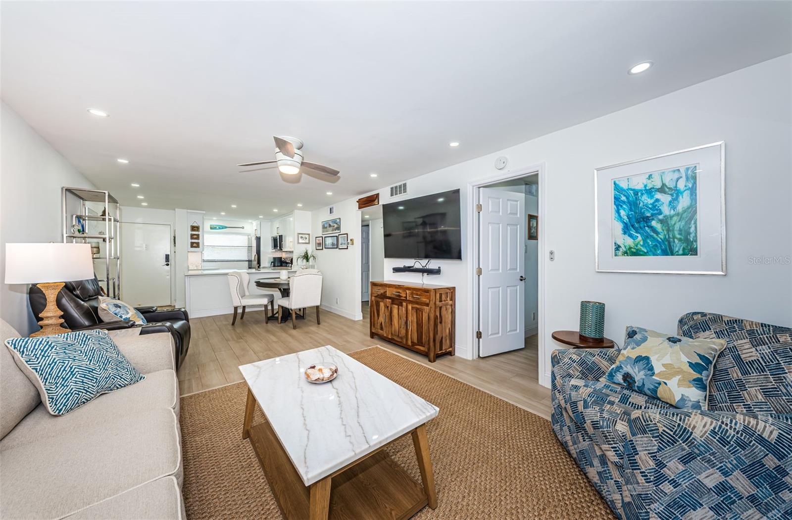 CASA DEL MAR CONDO - Residential